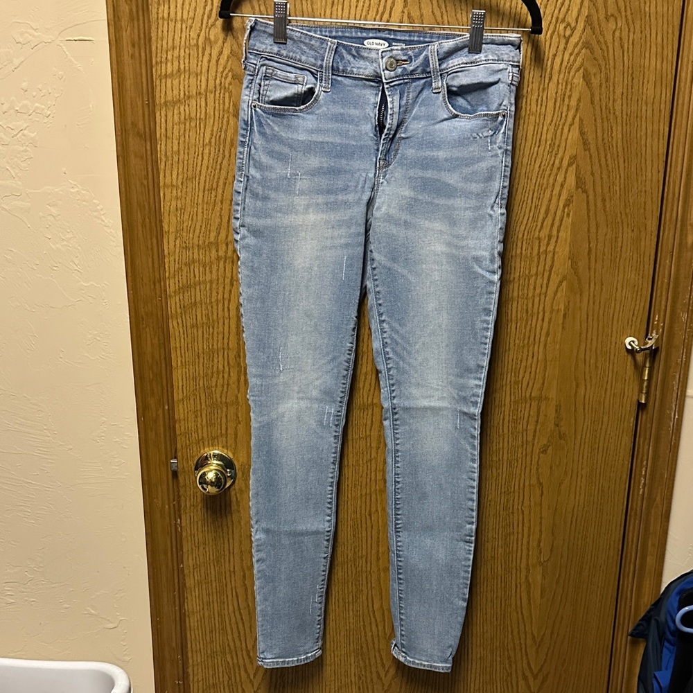 4  for $10 item Old Navy Light Blue Skinny Jeans